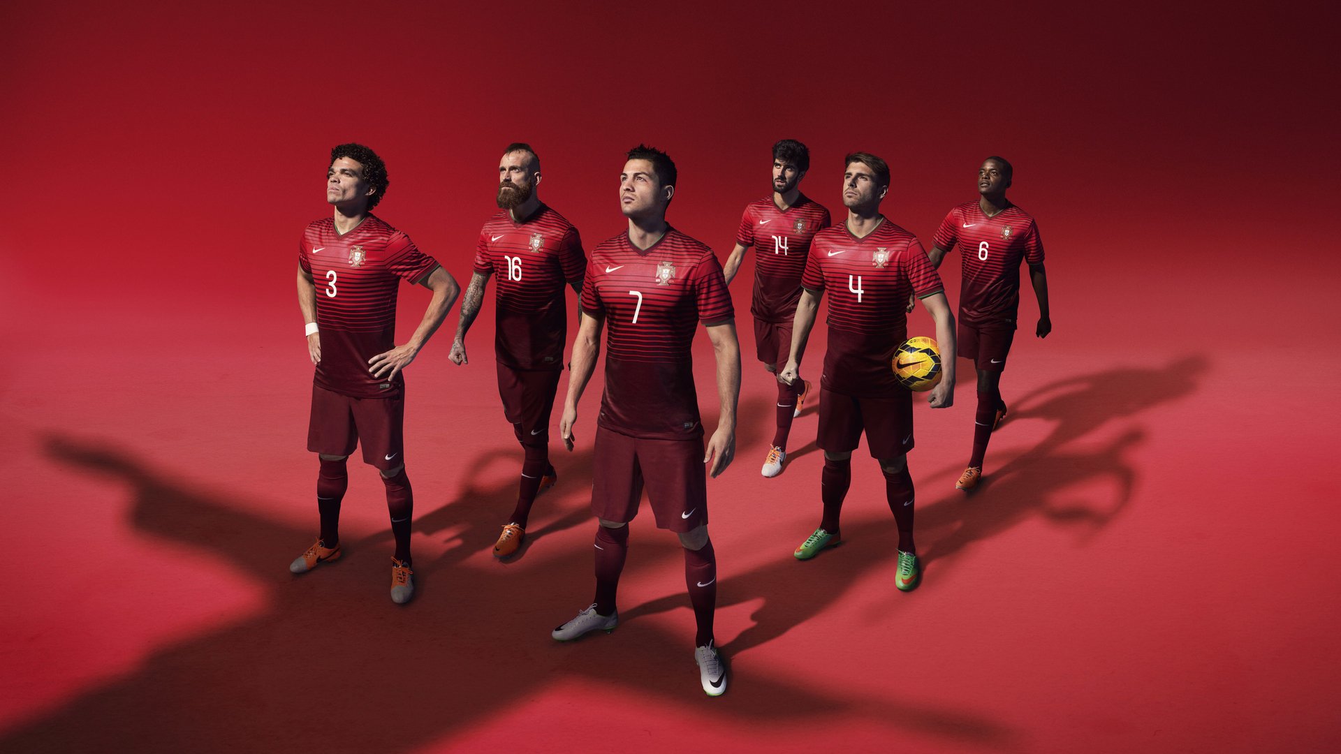 冰火交织的赛场,中国绝杀日本之夜,辛杜点燃的不仅是赛场